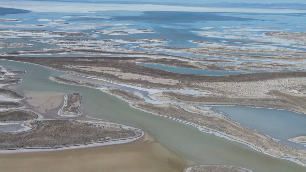 Tuz Gölü’nün son hali görenleri şaşırttı 1